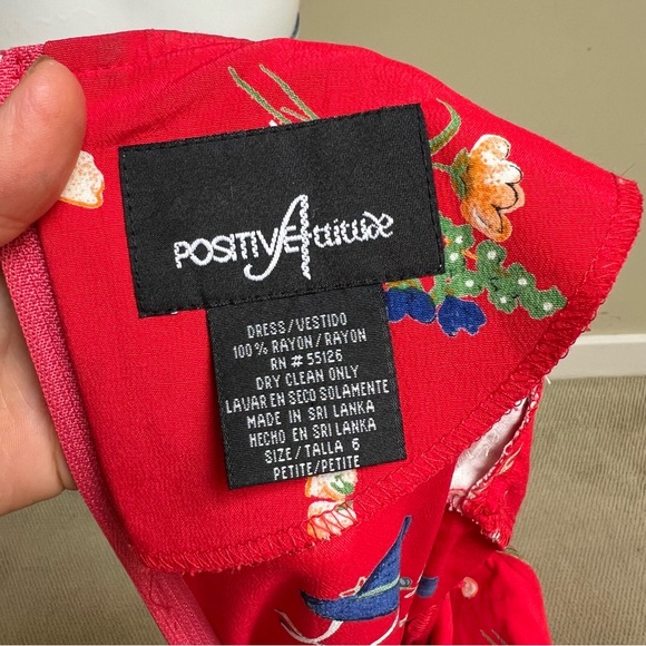 Vintage Floral Midi Dress - Picture 11 of 11